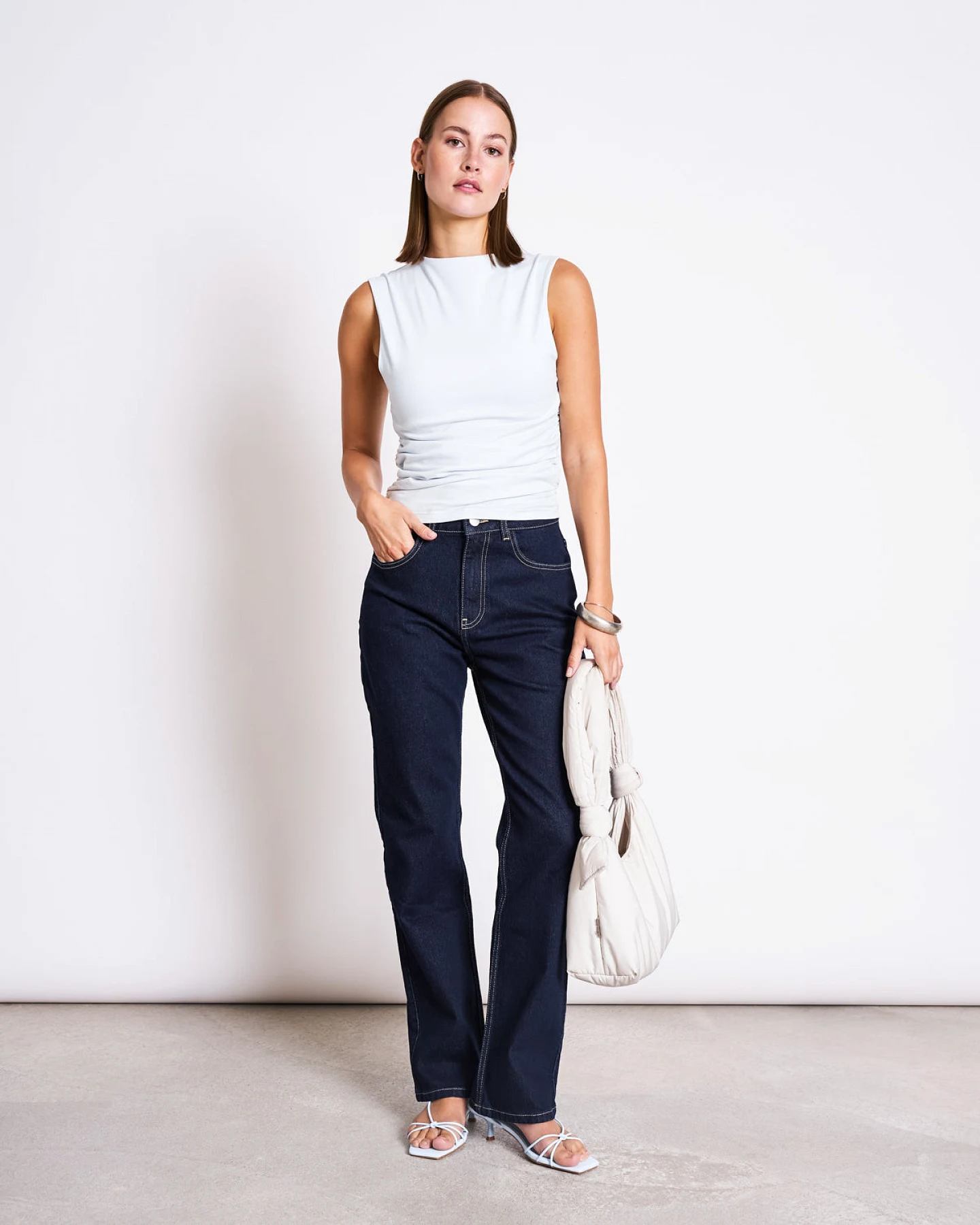 JAN 'N JUNE Damen vegan Top Ruffle Rafo Eisblau – Ansicht 2
