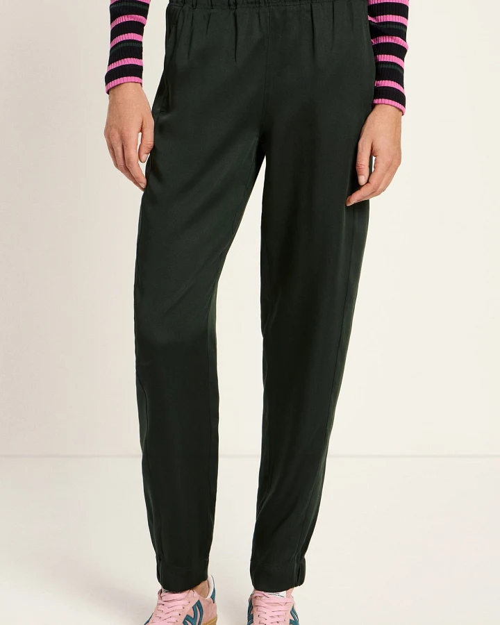 Hose Tencel Grün
