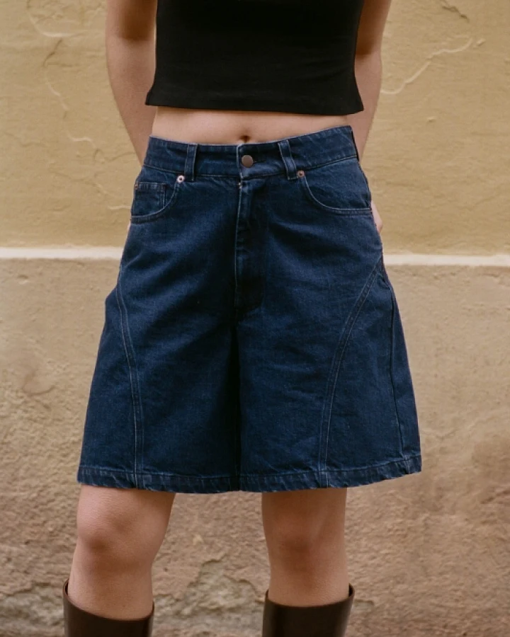 Nénés Damen vegan Shorts Isaure Blau