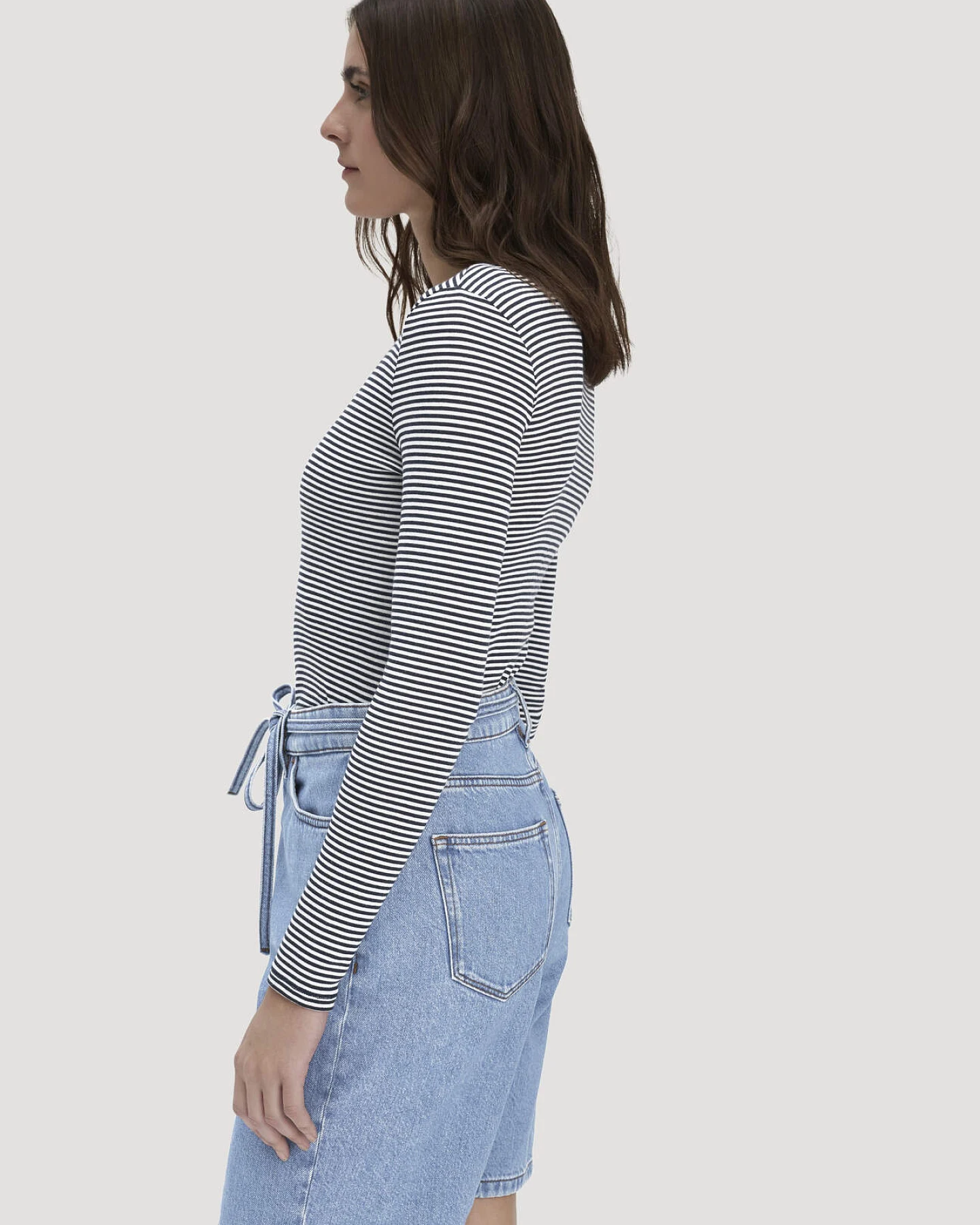 hessnatur Damen Jeans Bermuda aus Bio-Baumwolle mit TENCEL™ Lyocell - blau - Größe 36 – Ansicht 4