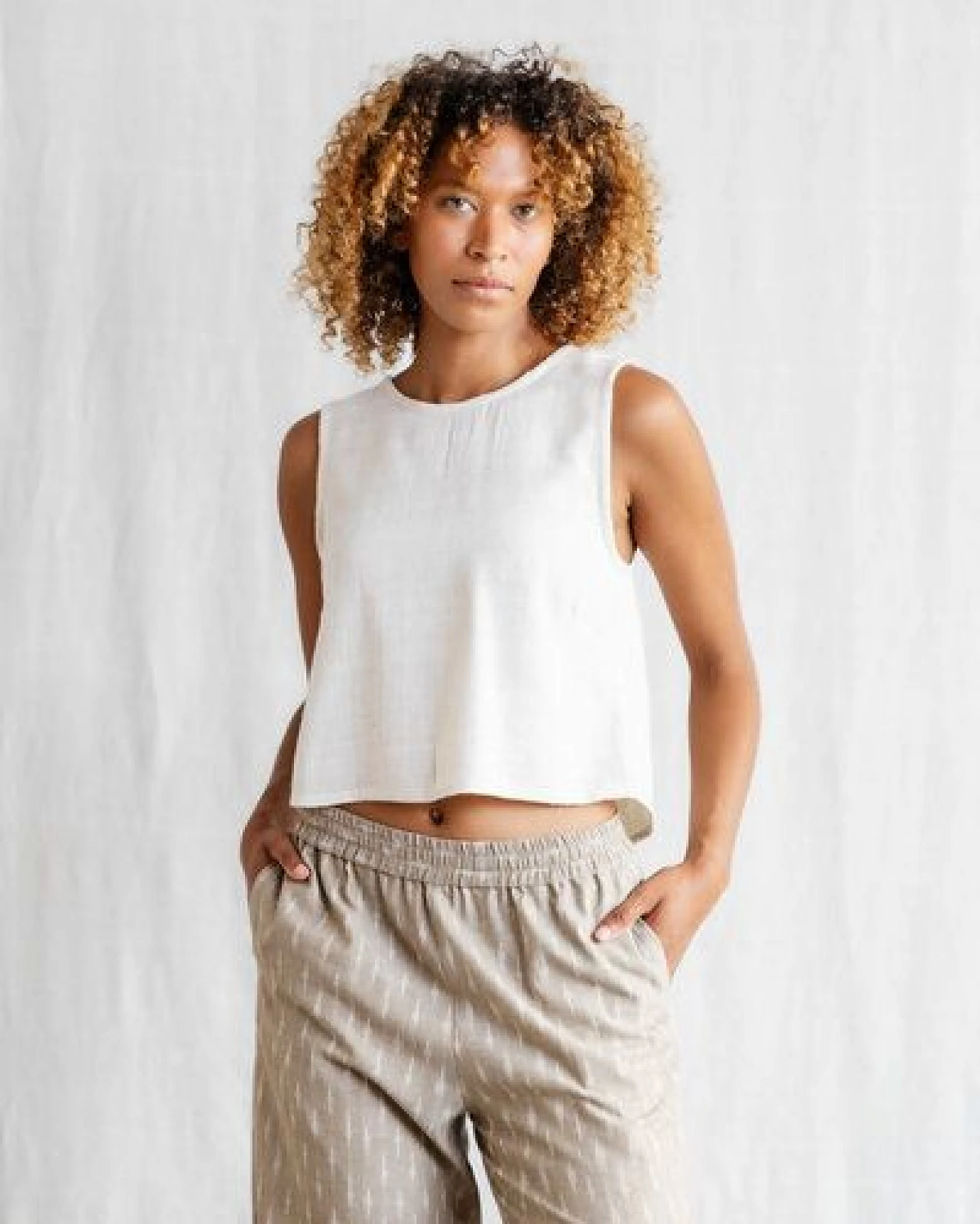 Jyoti - Fair Works Peace-Silk Top Kiran – Ansicht 3