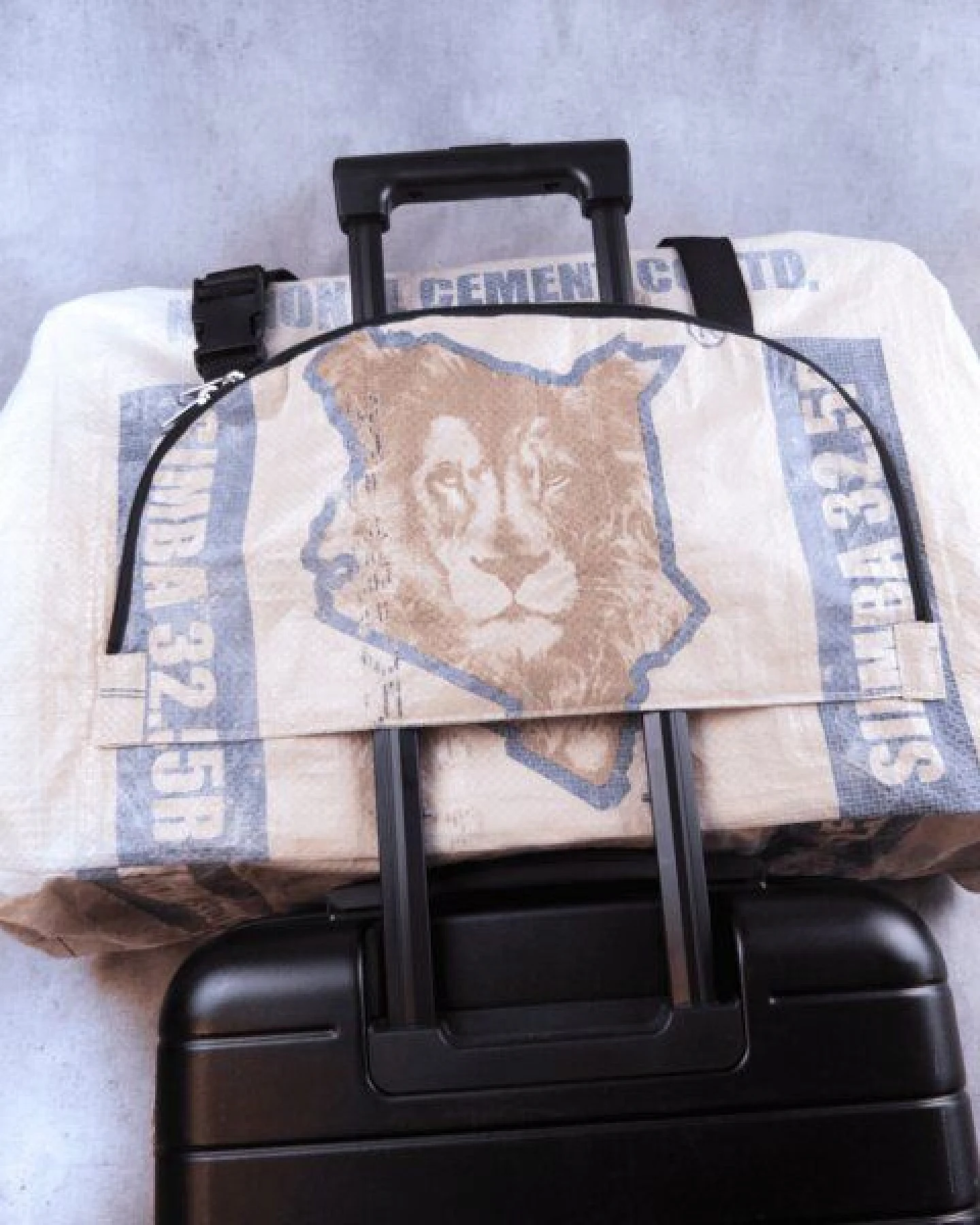 Nyuzi Blackwhite Upcycling Weekender – Ansicht 3