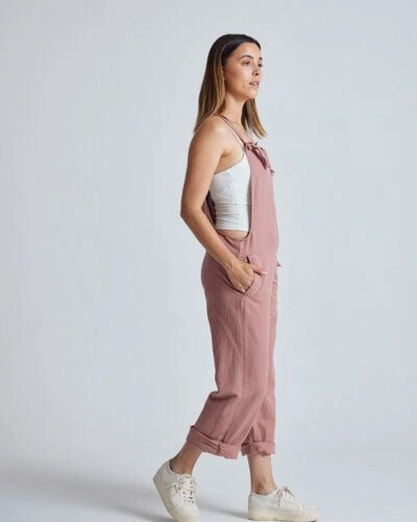 Flax and Loom Leinen Latzhose Mary Lou – Ansicht 2