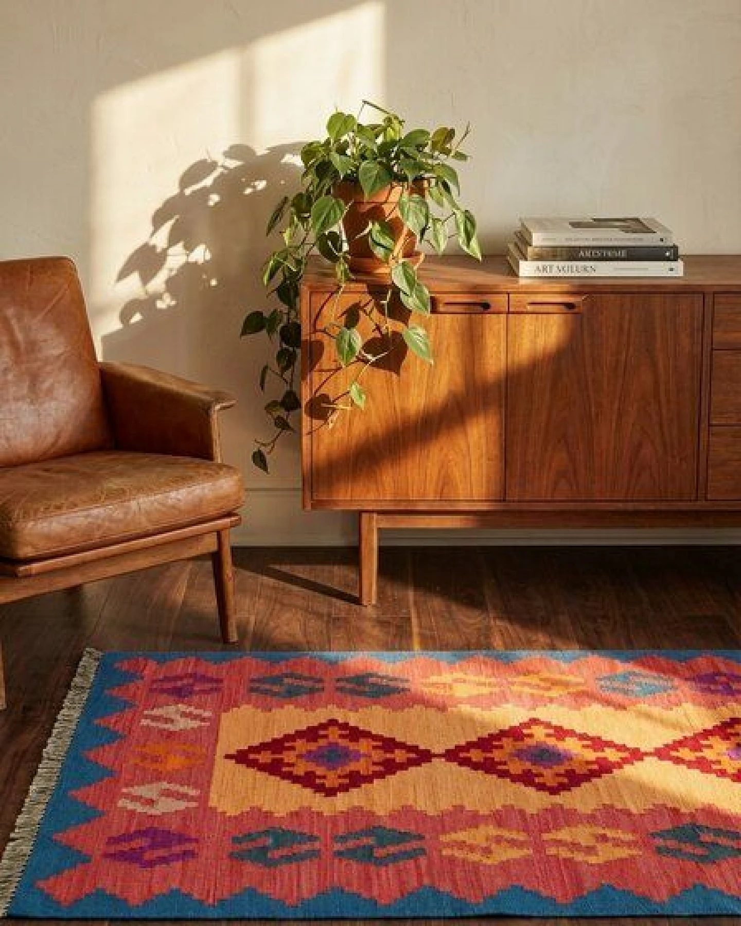 Kelim Gashgai Orange „Rugtales“ aus Schurwolle, 85x125 cm – Ansicht 2