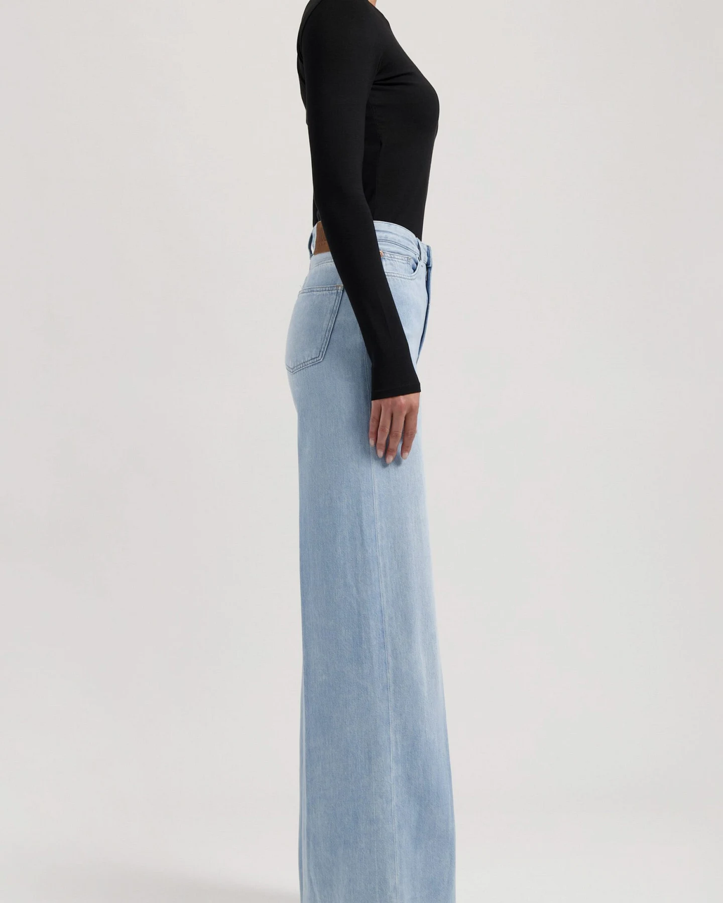 MUD Jeans Damen vegan Jeans High Loose Flow Sara Stone Vintage Blau – Ansicht 2