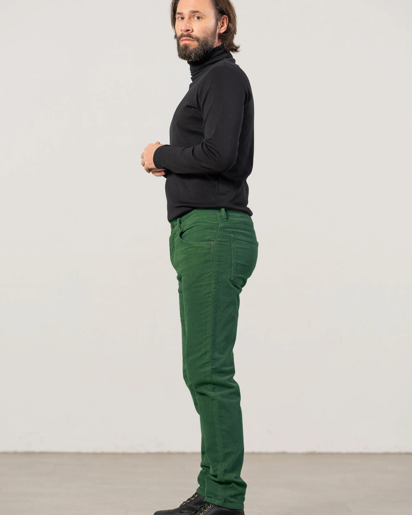 Feuervogl Herren vegan Hose Corduroy Finn Eden Grün – Ansicht 2