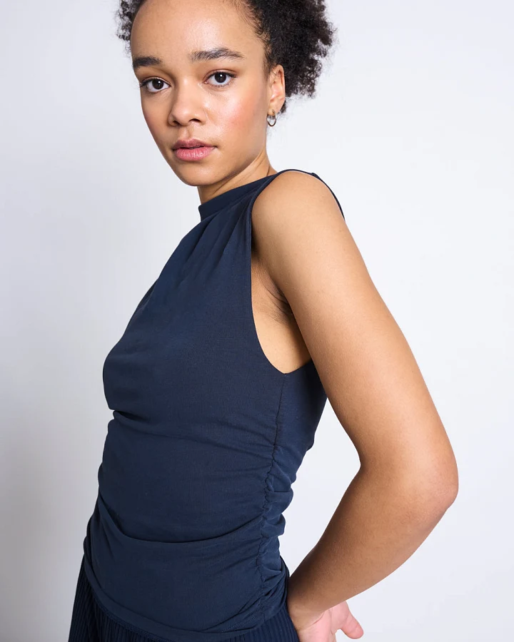JAN 'N JUNE Damen vegan Top Mit Rüschen Rafo Nightfall