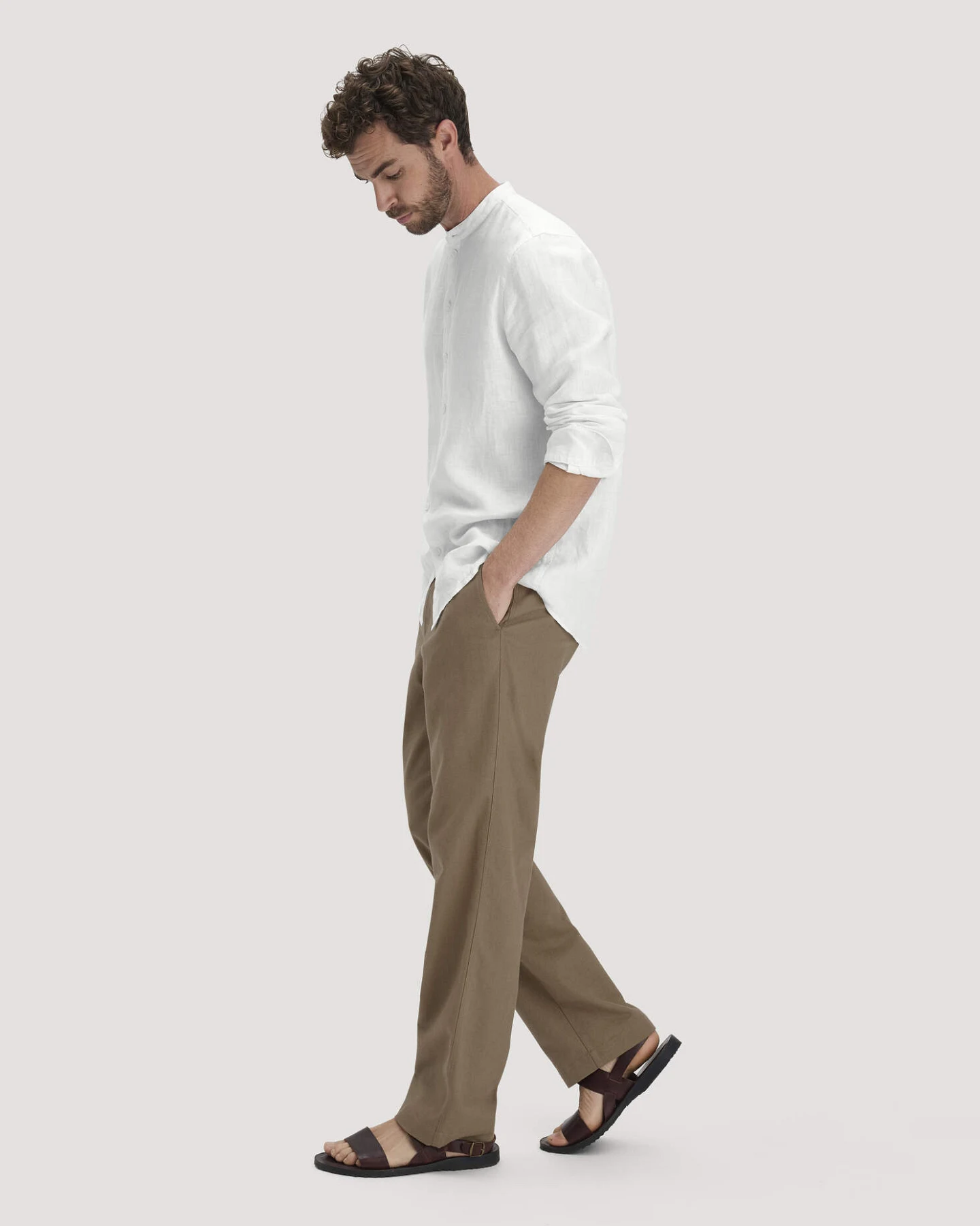 hessnatur Herren Hose ENEA Regular aus Bio-Baumwolle mit Leinen - braun - Größe 33/34 – Ansicht 4
