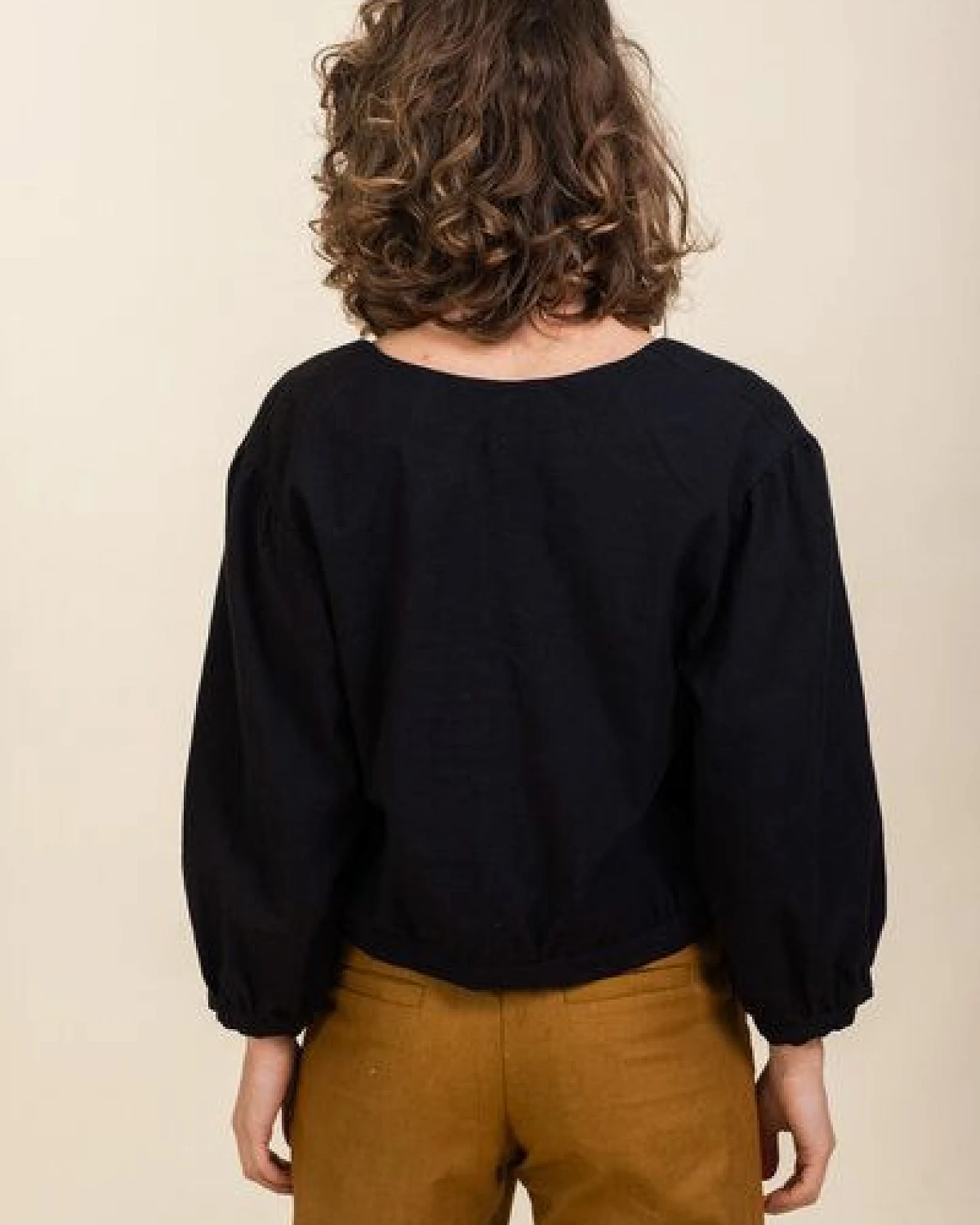 Jyoti - Fair Works Baumwoll Bluse Sahay – Ansicht 2