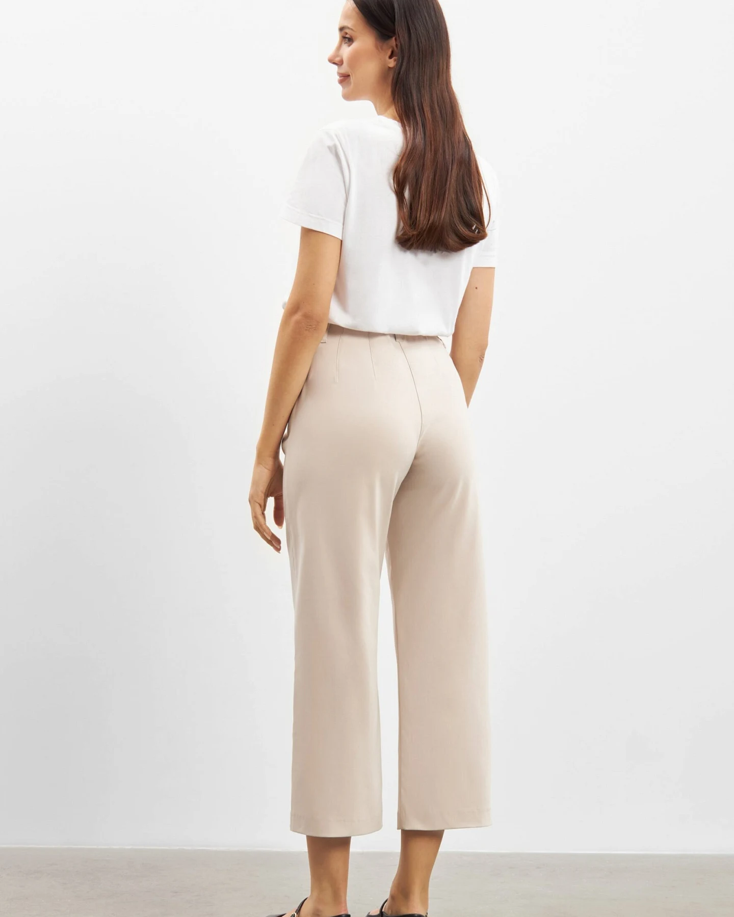 LAURIE Damen vegan Lose Crop-Hose Donna Grey Sand – Ansicht 2