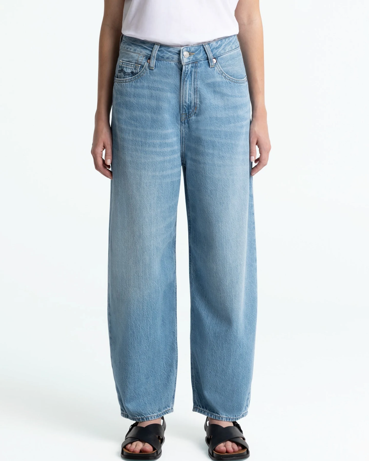 Kings of Indigo Damen vegan Jeans Leila Luiz Super Hellblau – Ansicht 2