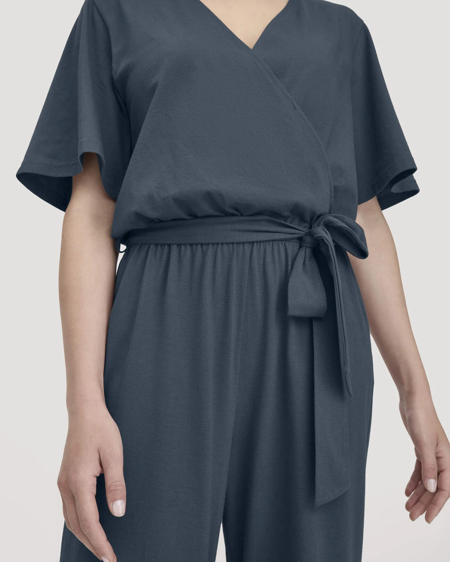hessnatur Damen Jersey Overall Relaxed aus Bio-Baumwolle - blau - Größe 38 – Ansicht 3