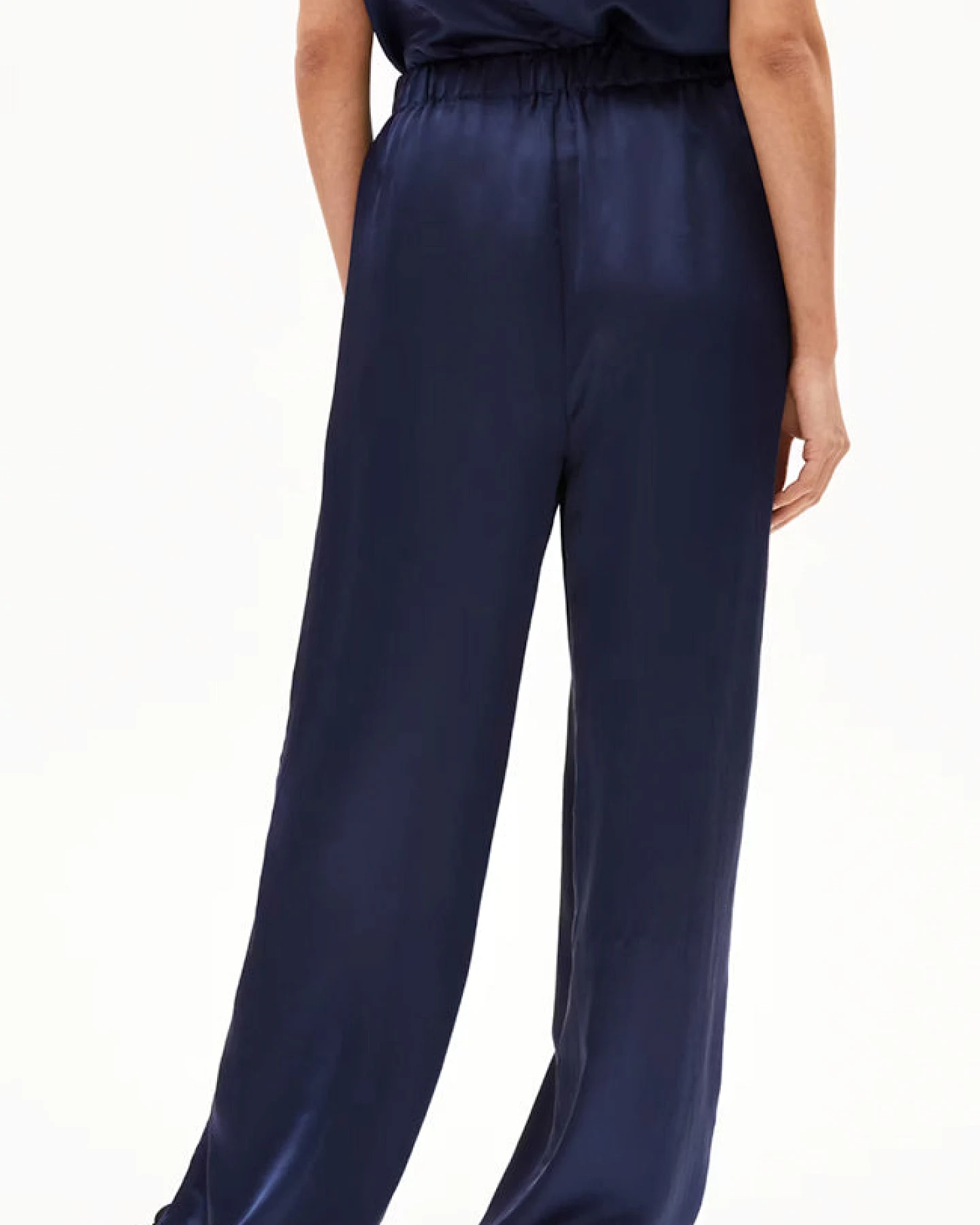 ARMEDANGELS Damen vegan Hose Jonvaali Tinted Navy – Ansicht 2