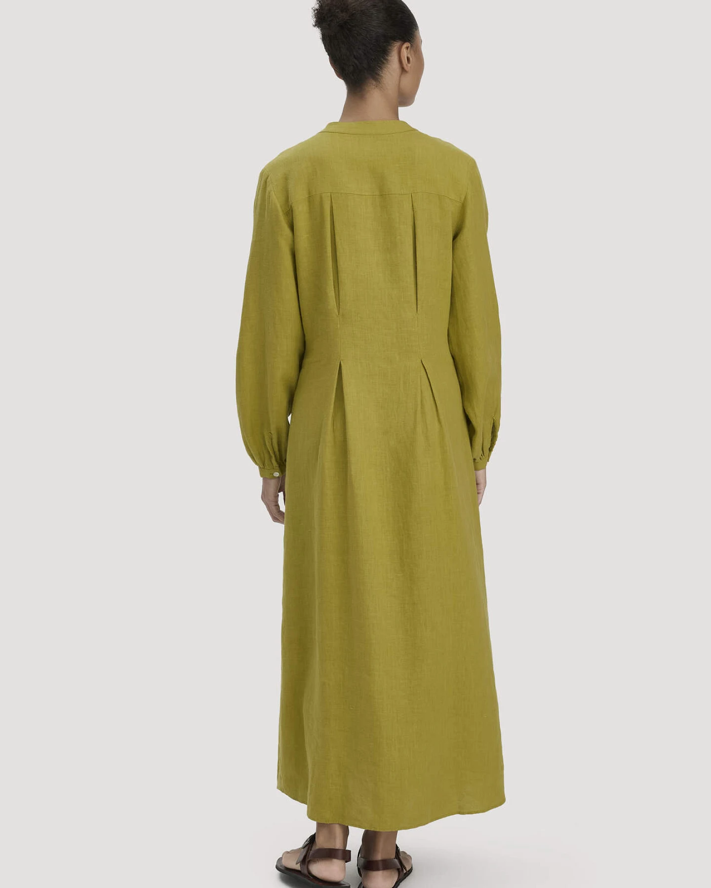 hessnatur Damen Hemdblusenkleid mit Taillierung Maxi aus Bio-Baumwolle mit Leinen - grün - Größe 48 – Ansicht 2