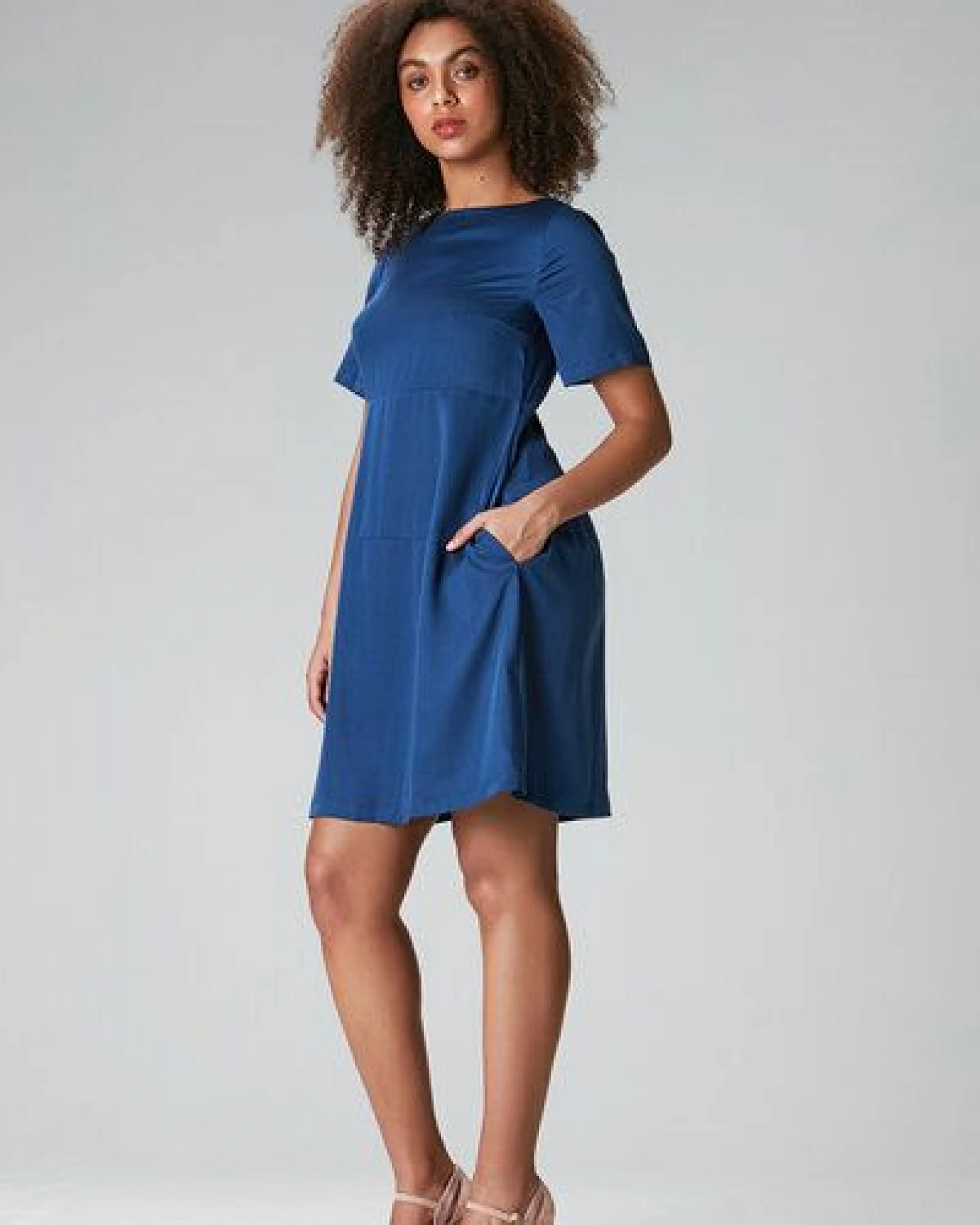 Studio Hertzberg Kleid "LOO-LAA" aus Tencel – Ansicht 2