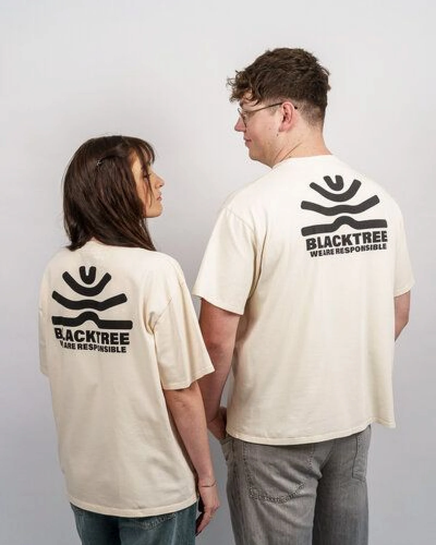 Black Tree ICONIC HEAVY TEE – 260 gsm Bio-Baumwolle, Oversized – Ansicht 2