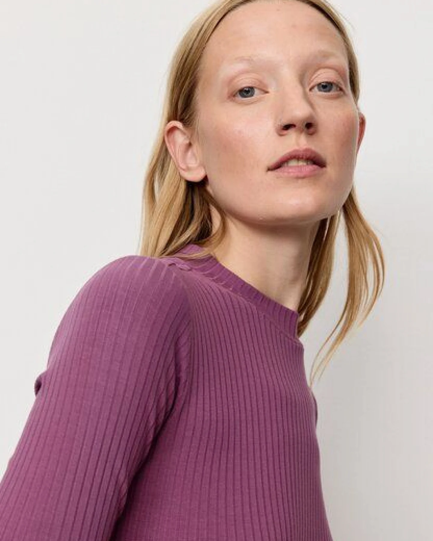 Damen Rib Longsleeve aus Leinen und LENZING ECOVERO Viskose Mix - DANDELION - recolution – Ansicht 3