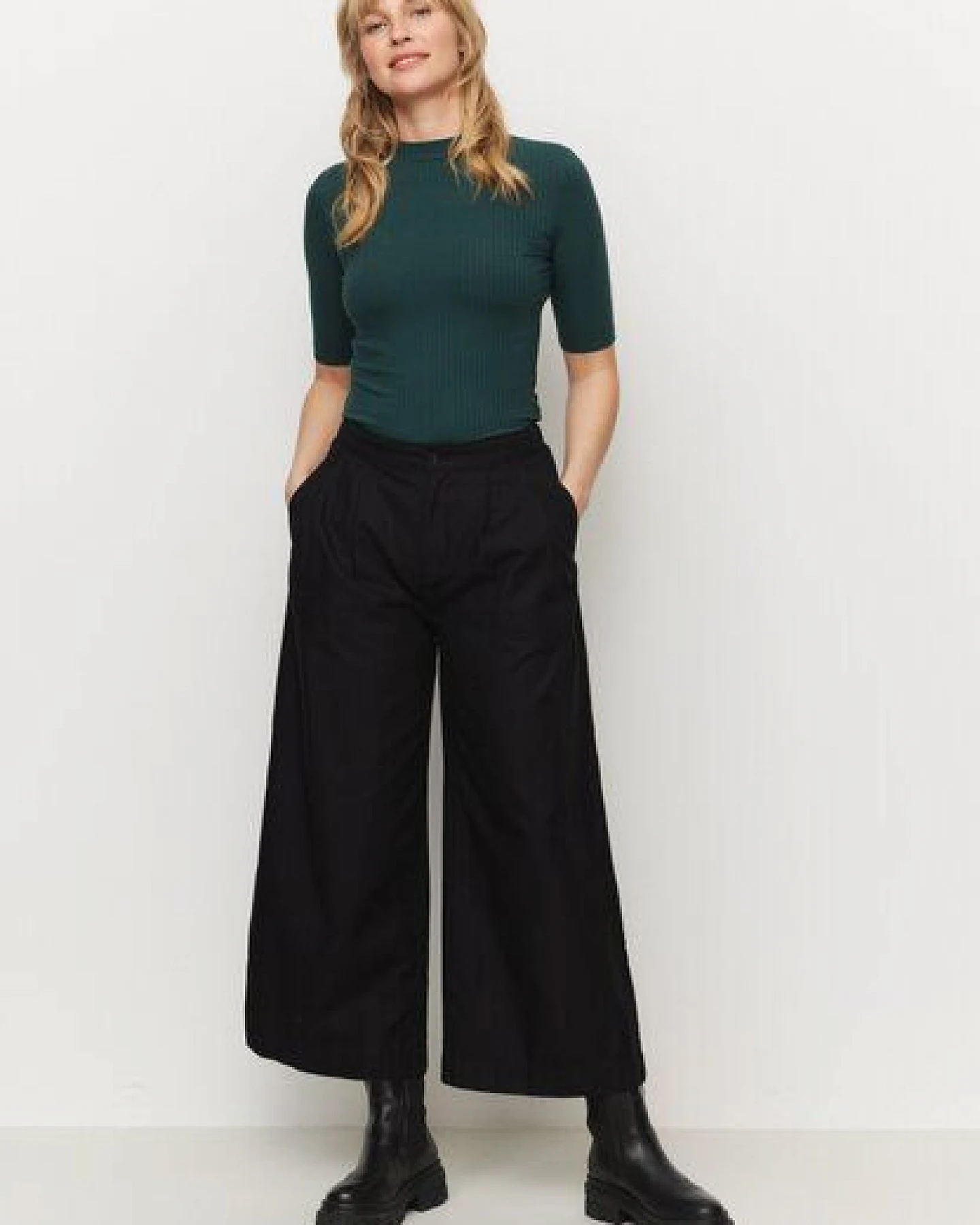 Damen Rib Longsleeve aus Leinen und LENZING ECOVERO Viskose Mix - DANDELION - recolution – Ansicht 2