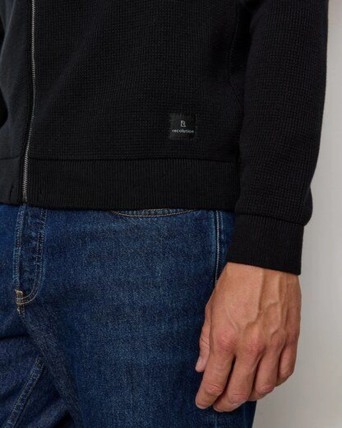 Herren Strickcardigan aus Bio-Baumwolle - TARRAGON - recolution – Ansicht 2