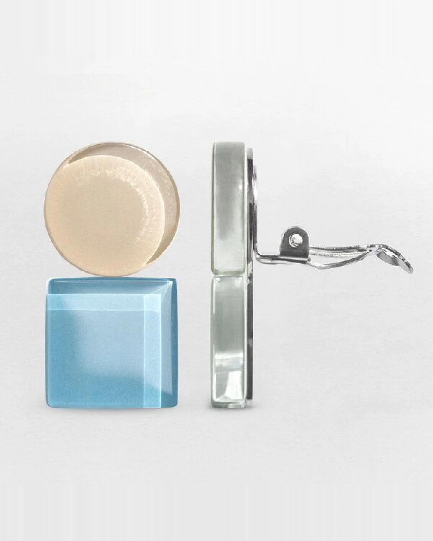 ALEXASCHA Geometrische Clip Ohrringe aus Glas – Ansicht 4