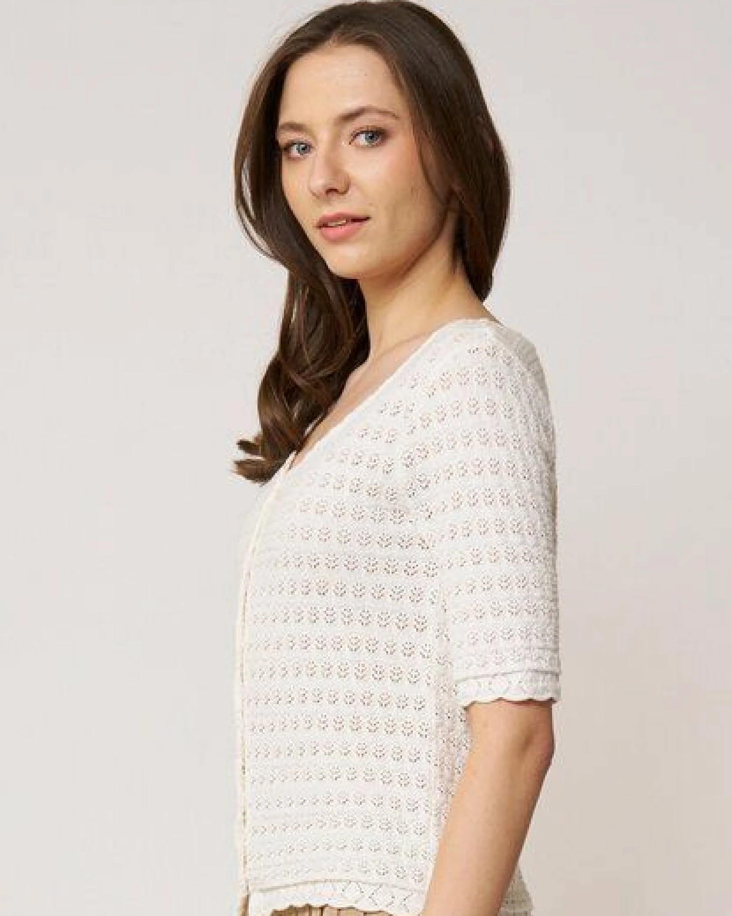 LANA Organic Strickjacke für Damen aus Bio Baumwolle, Modell Elina – Ansicht 3