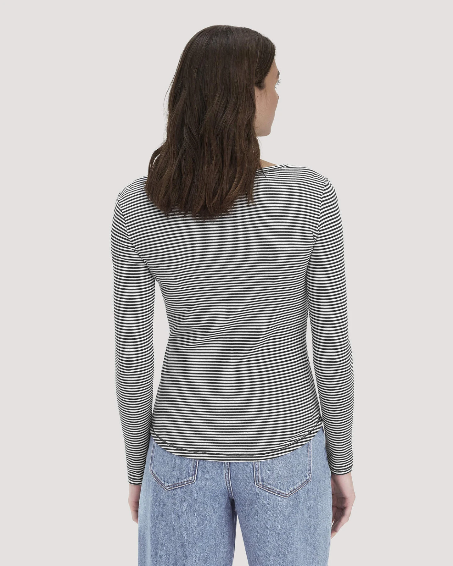 hessnatur Damen Softrib Longsleeve Streifen Henley Fitted aus Bio-Baumwolle und TENCEL™ Modal - blau - Größe 46 – Ansicht 3