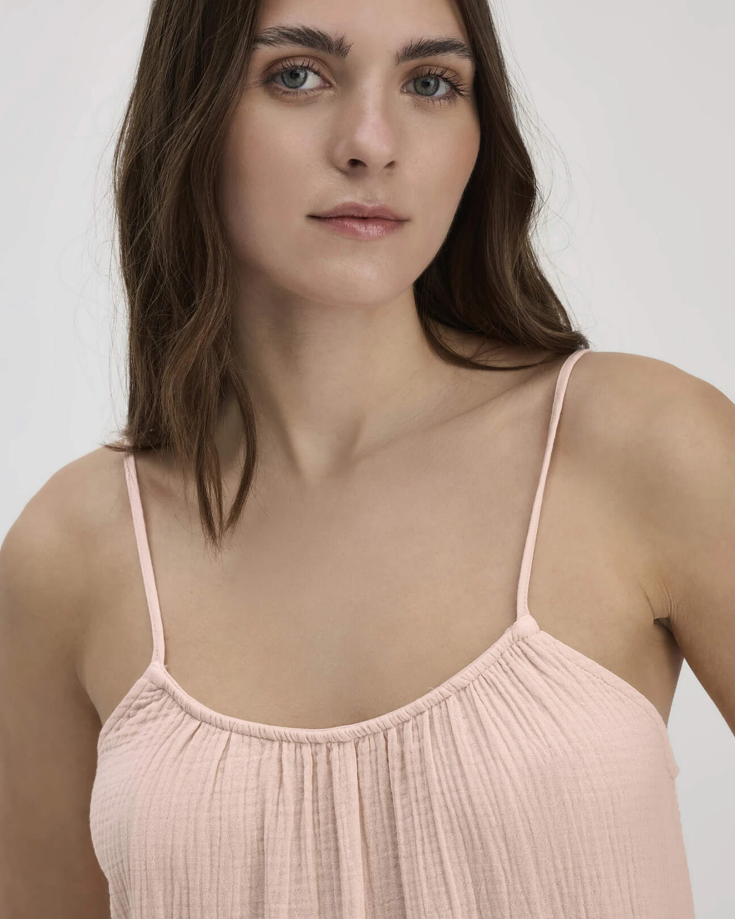 hessnatur Damen Musselin Nachthemd PURE COMFORT aus Bio-Baumwolle - rosa - Größe 48 – Ansicht 2