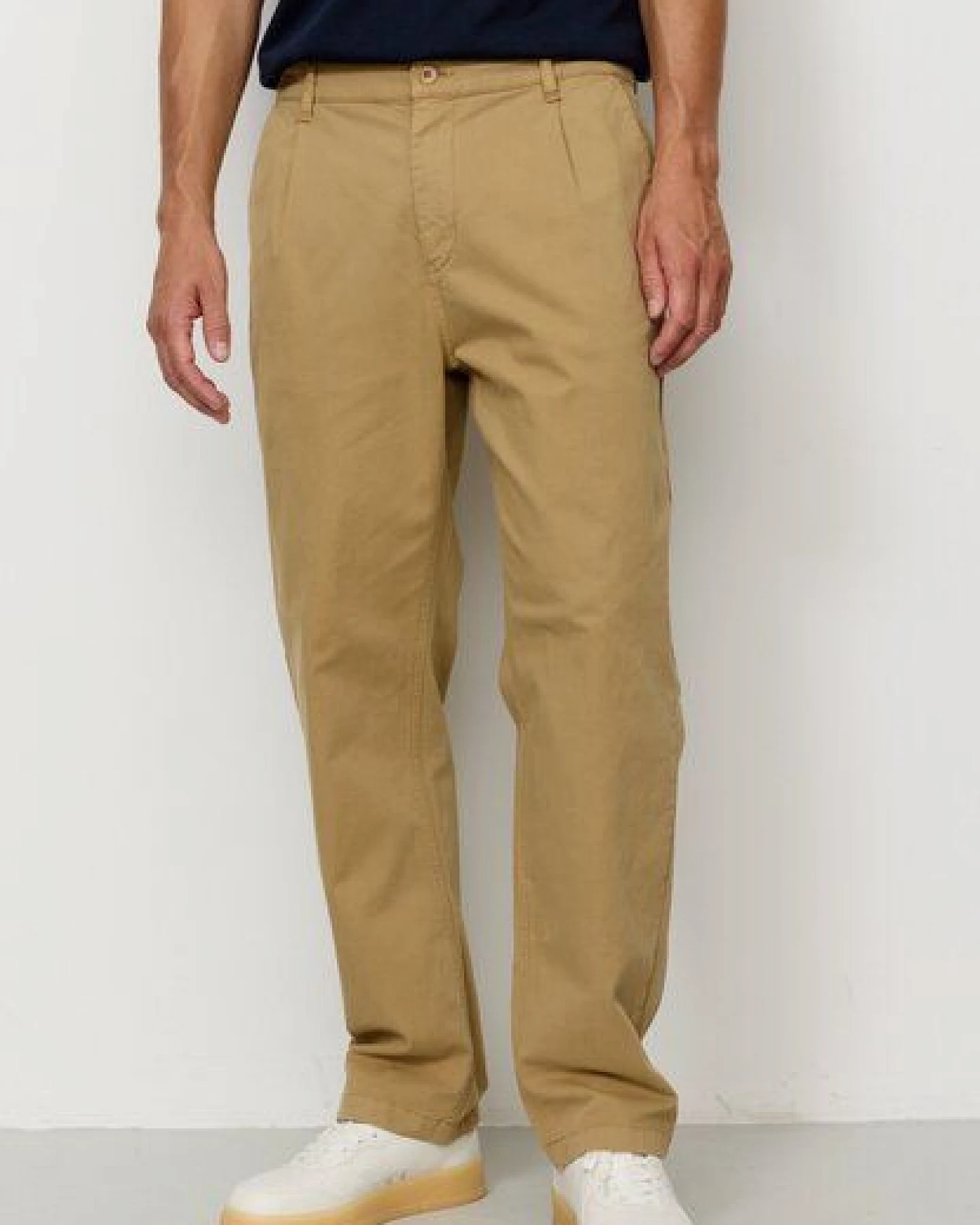 Herren Chino mit Bundfalte aus Bio-Baumwoll Mix - OAK - recolution – Ansicht 4
