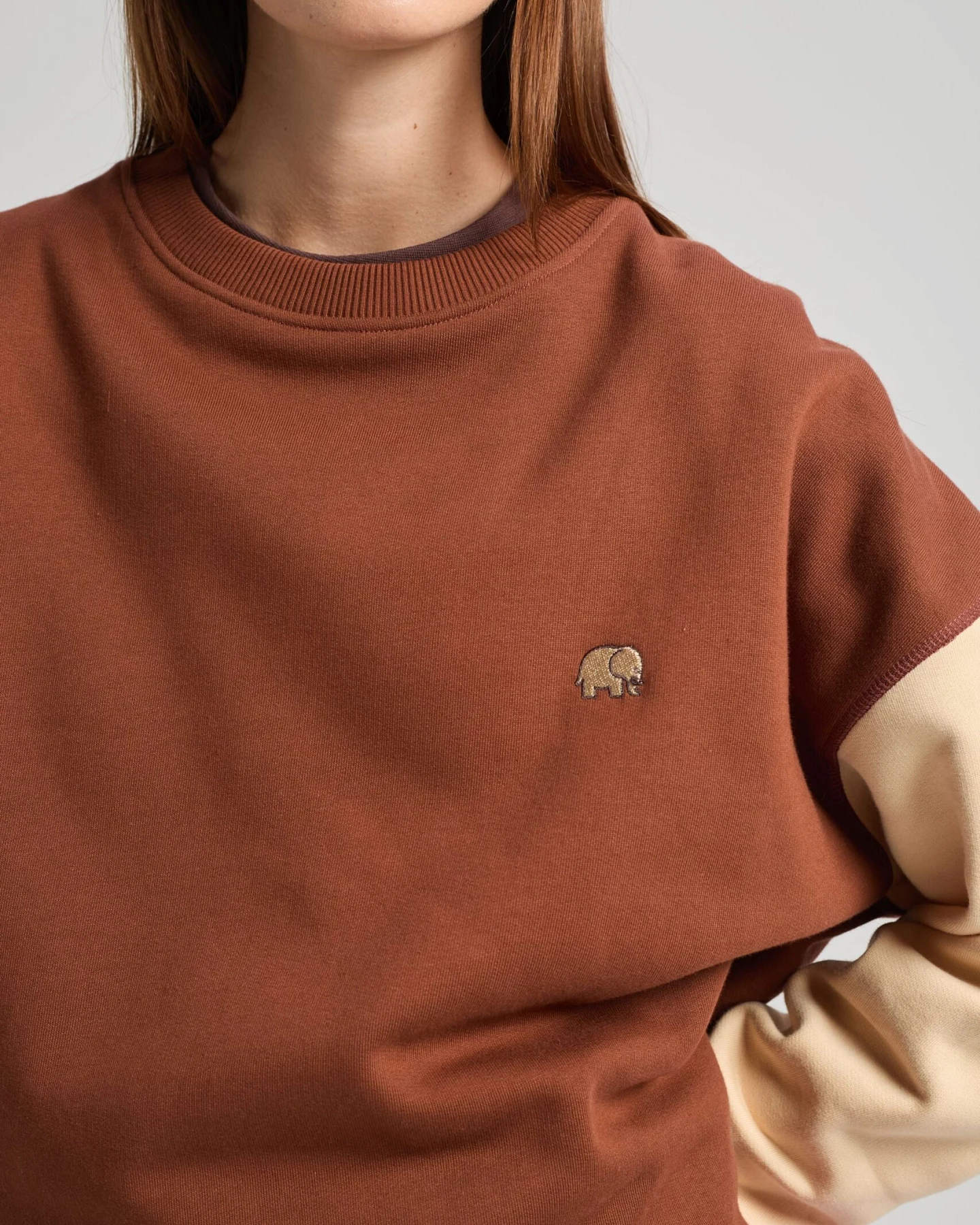 Trendsplant Damen vegan Sweatshirt Color Block Cherry Mahogany – Ansicht 2