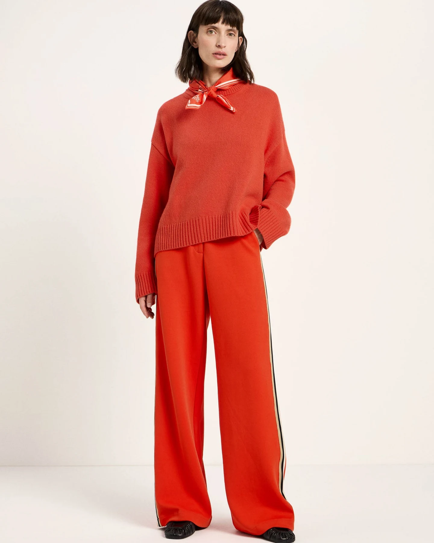 Oversized Rundhalspullover – Ansicht 2