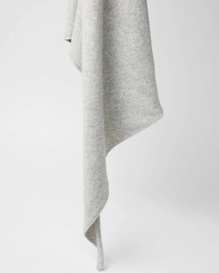 Grey Mel.