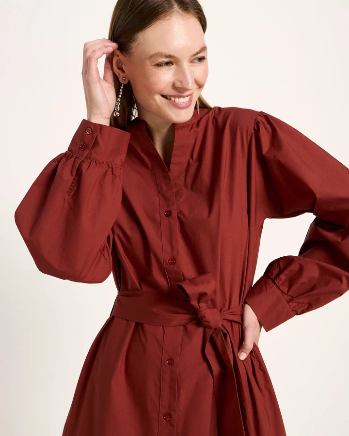Produktseite: Kleid mit Kräuseln
