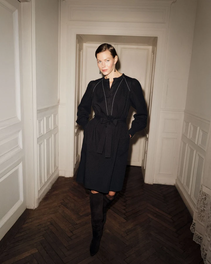 Kleid mit Kräuseln