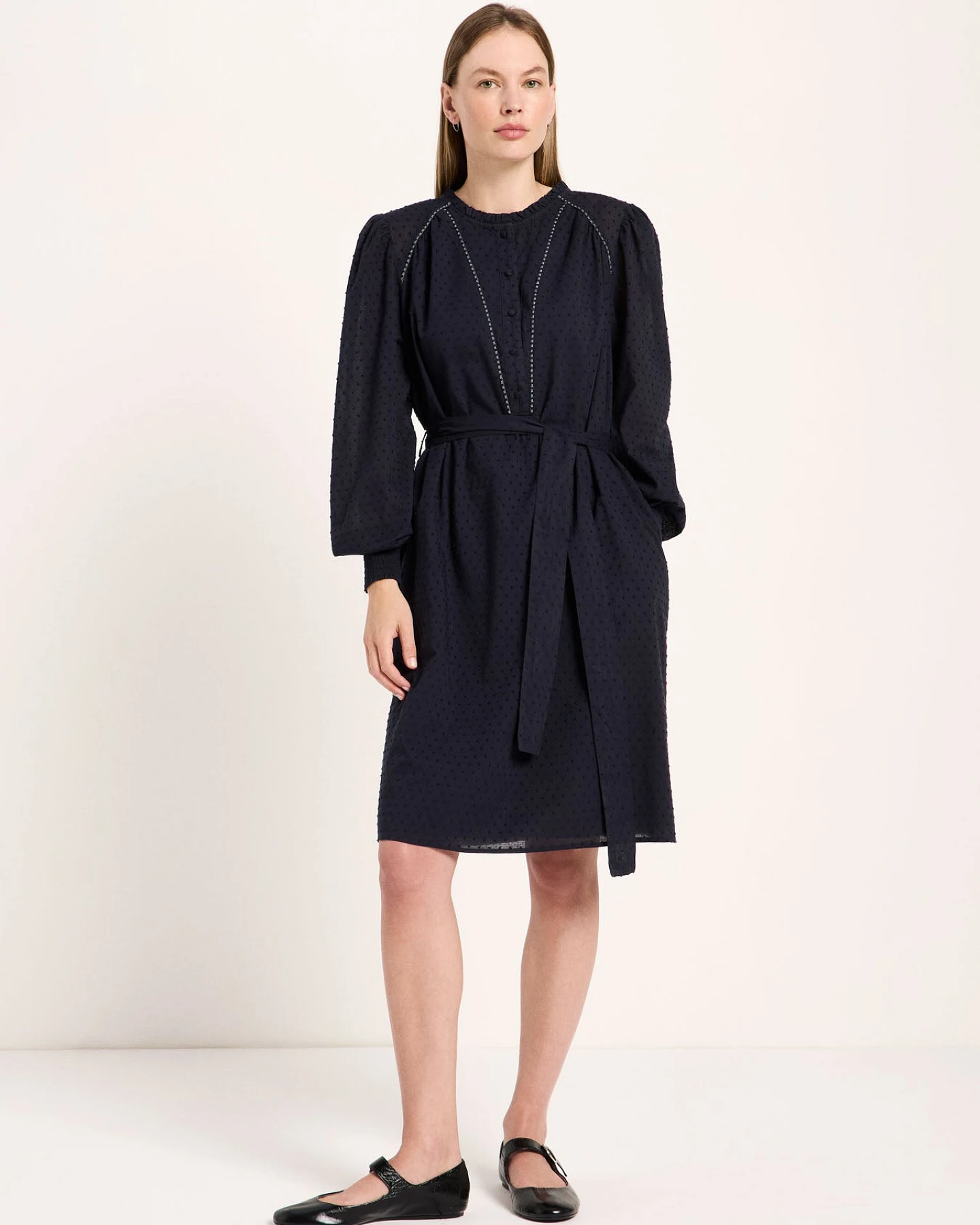 Kleid mit Kräuseln – Ansicht 2