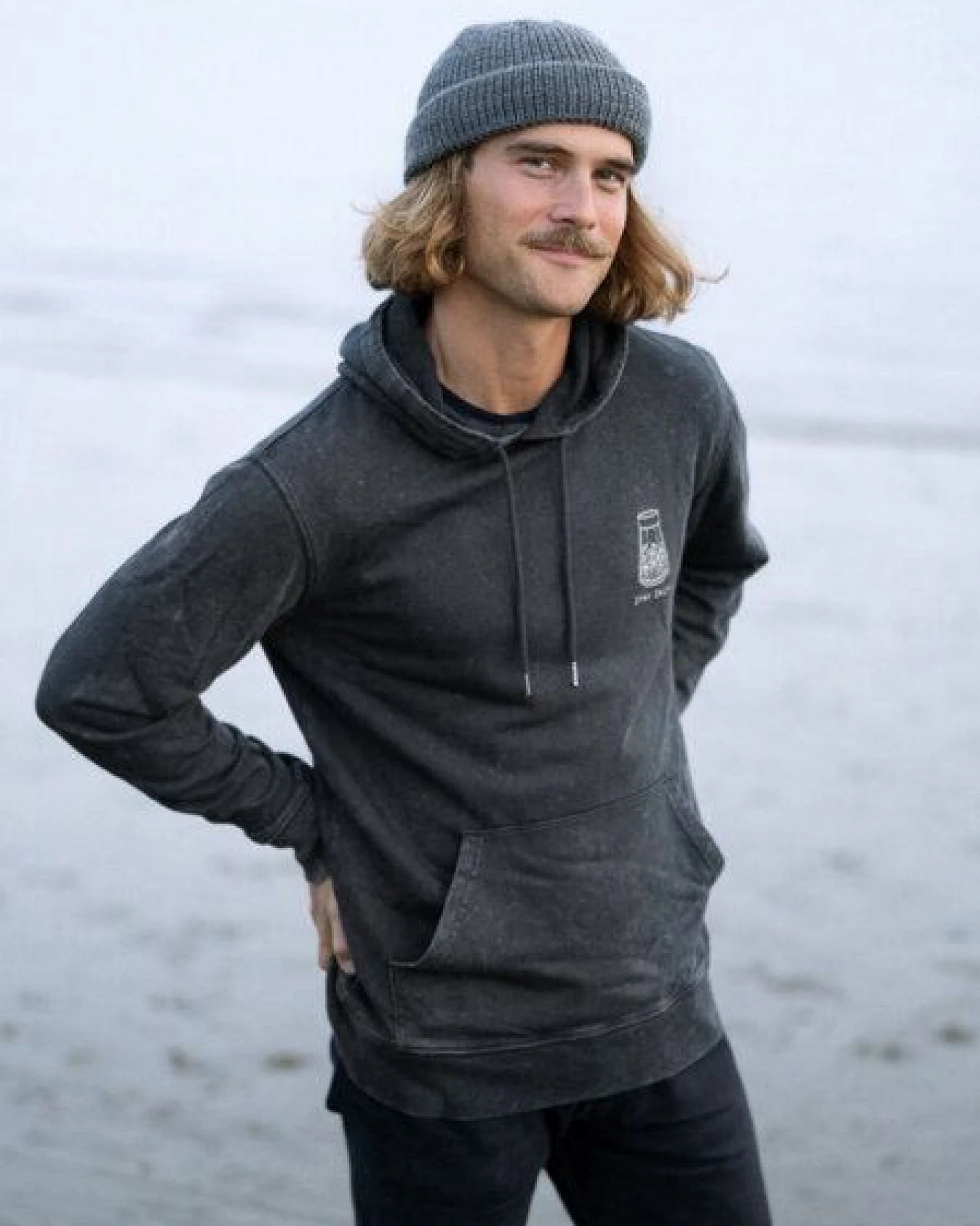 FUXBAU Stay Salty Hoodie - salzschwarz – Ansicht 4