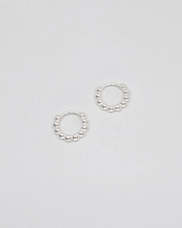 fejn jewelry Ohrringe 'ball huggie' Creolen mit Kugeln