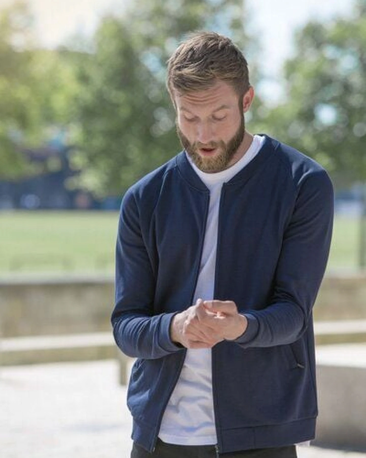 Neutral® Herren Unisex Sweatjacke ohne Kapuze – Ansicht 2