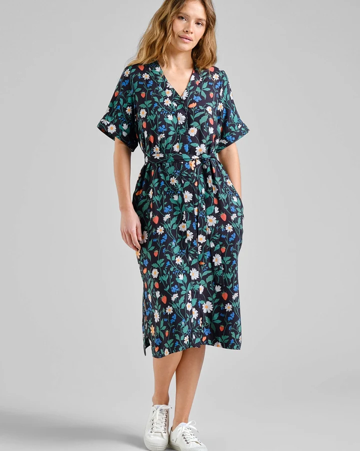 Kleid Kallvik Strawberry Field Schwarz