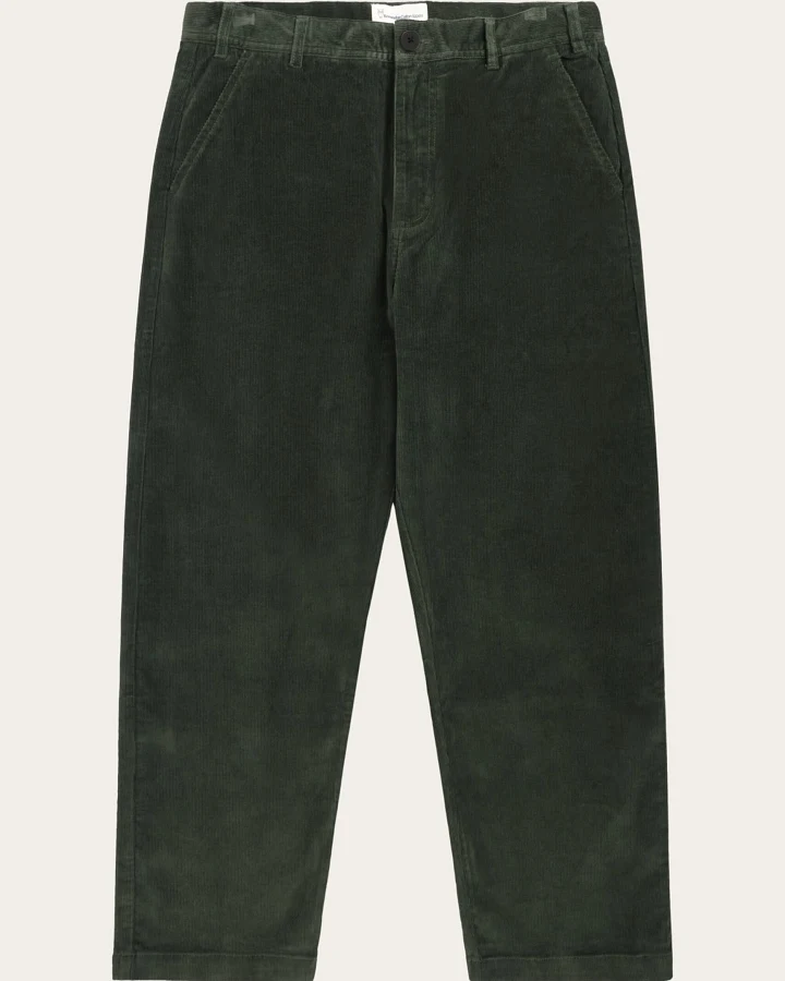 KnowledgeCotton Apparel Herren vegan Chino-Hose Flint Wide Corduroy Forrest Night Green