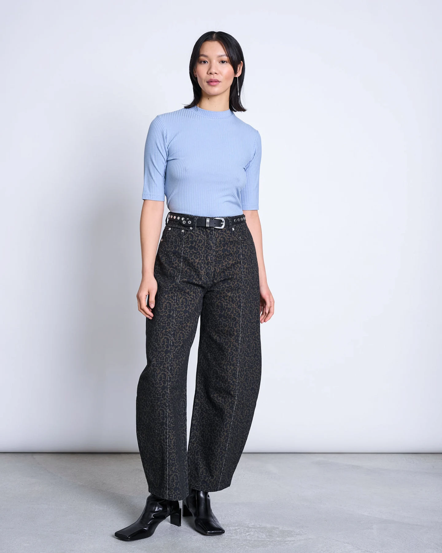 JAN 'N JUNE Damen vegan T-Shirt Nina Mittelblau – Ansicht 2