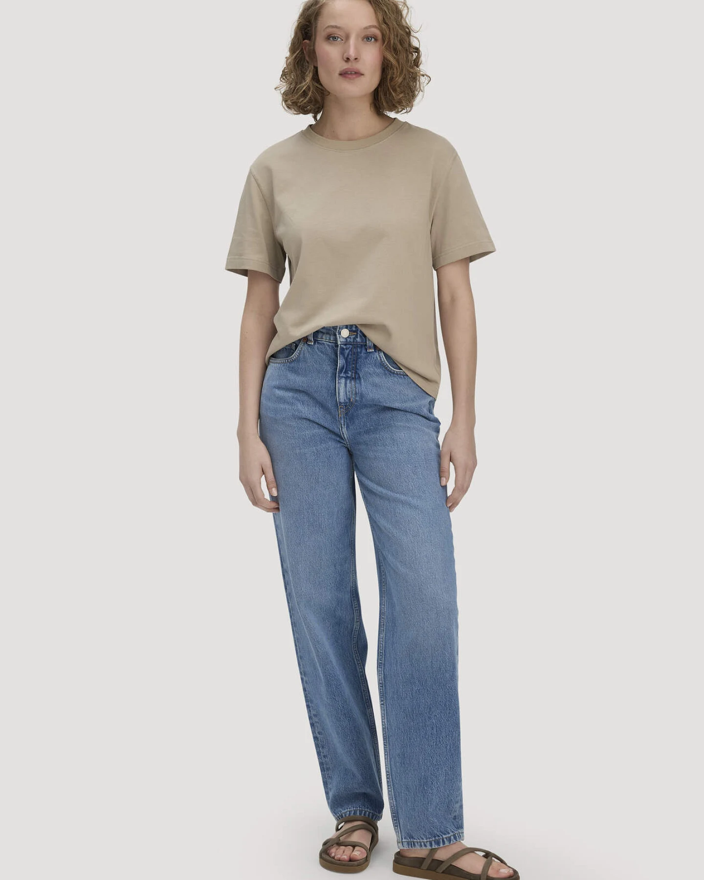 hessnatur Damen Heavy Jersey T-Shirt Oversize aus Bio-Baumwolle - beige - Größe L – Ansicht 2