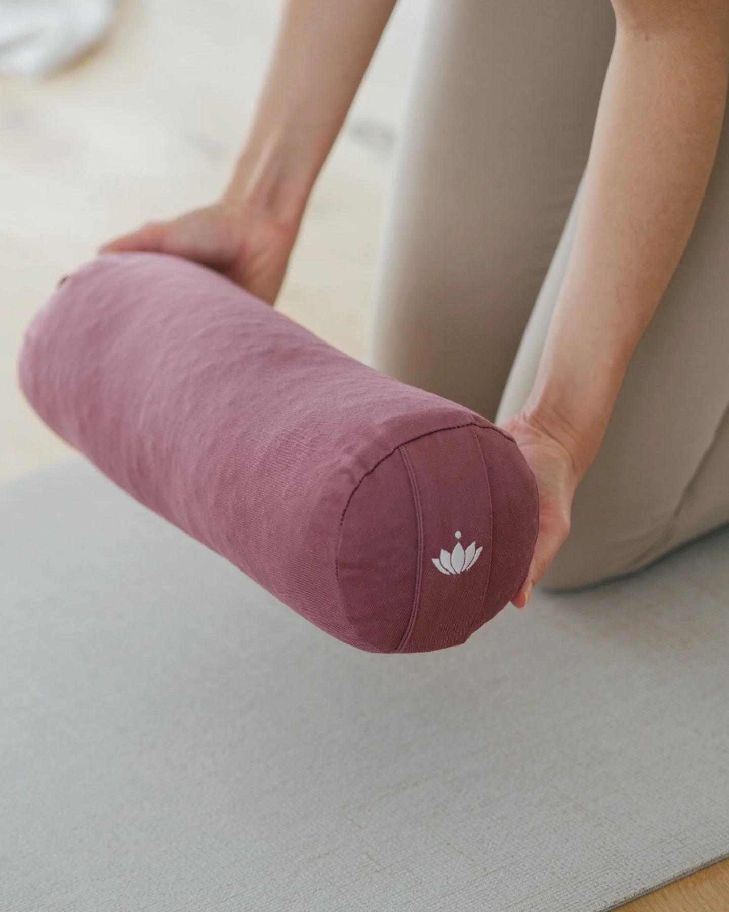 Lotuscrafts Nackenrolle – Ansicht 9