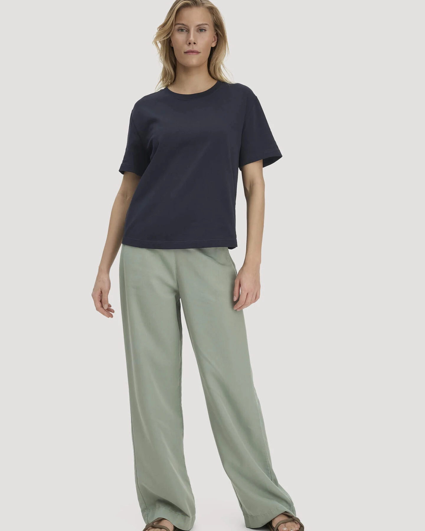 hessnatur Damen Heavy Jersey T-Shirt Oversize aus Bio-Baumwolle - blau - Größe XS – Ansicht 2