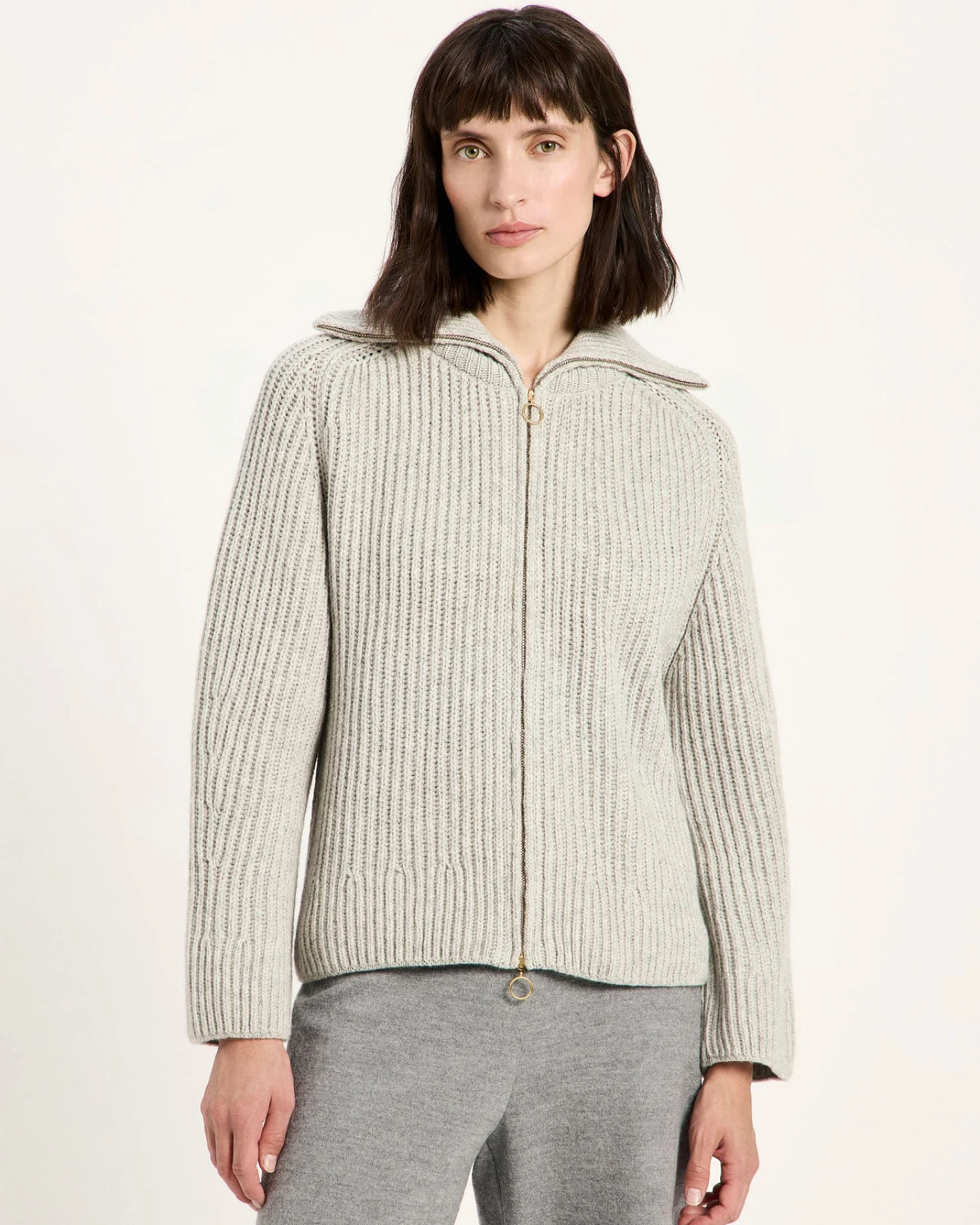 Strickjacke in Rippoptik (GOTS) – Ansicht 2