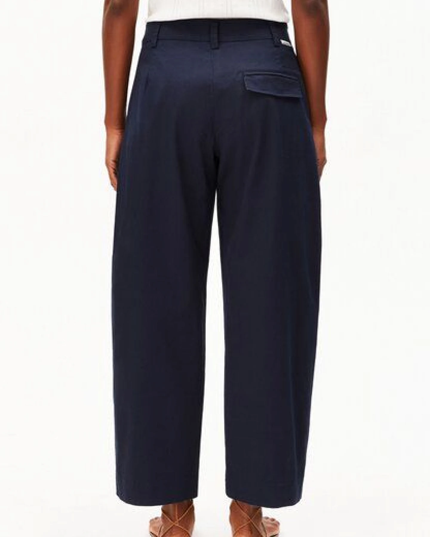 ARMEDANGELS BARREL TWILL Damen Webhose aus Bio-Baumwoll Mix – Ansicht 2