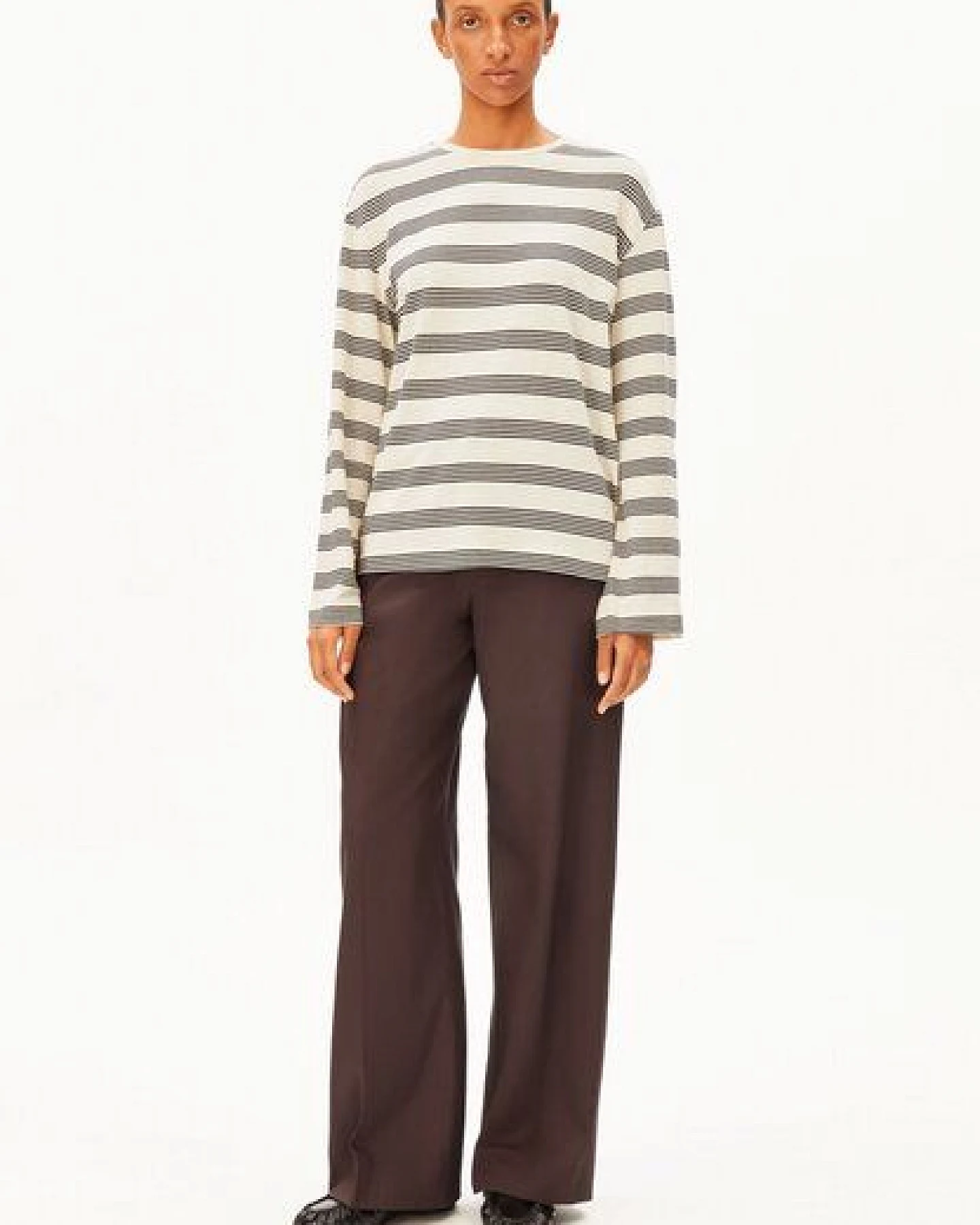 ARMEDANGELS MARYNAA FINE STRIPE Damen Longsleeve aus Bio-Baumwoll Mix – Ansicht 4