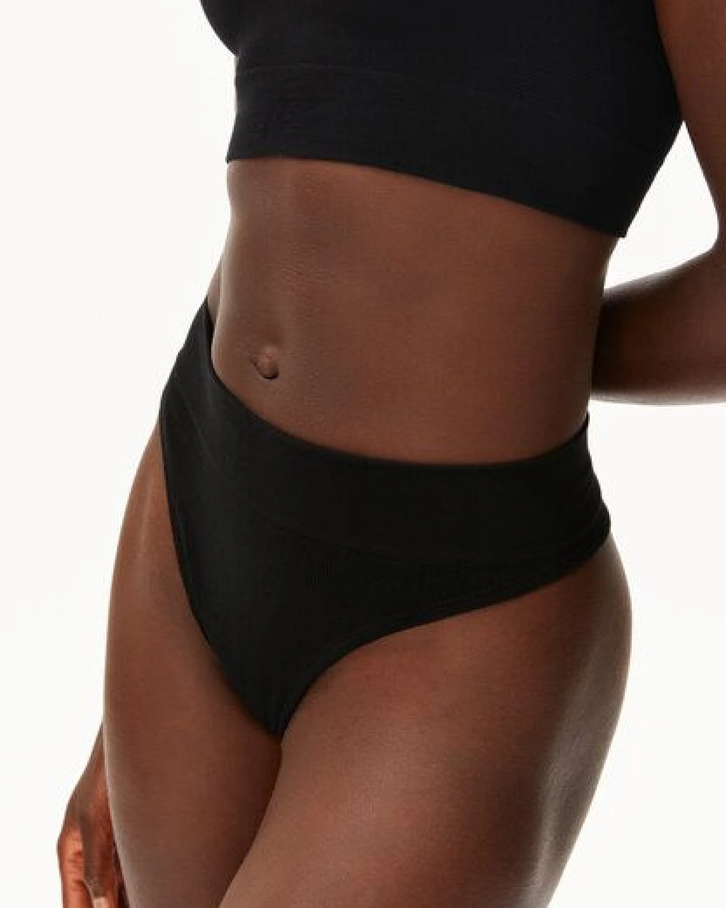 ARMEDANGELS THONGAA SEAMAALA Damen String aus TENCEL Lyocell Mix – Ansicht 3