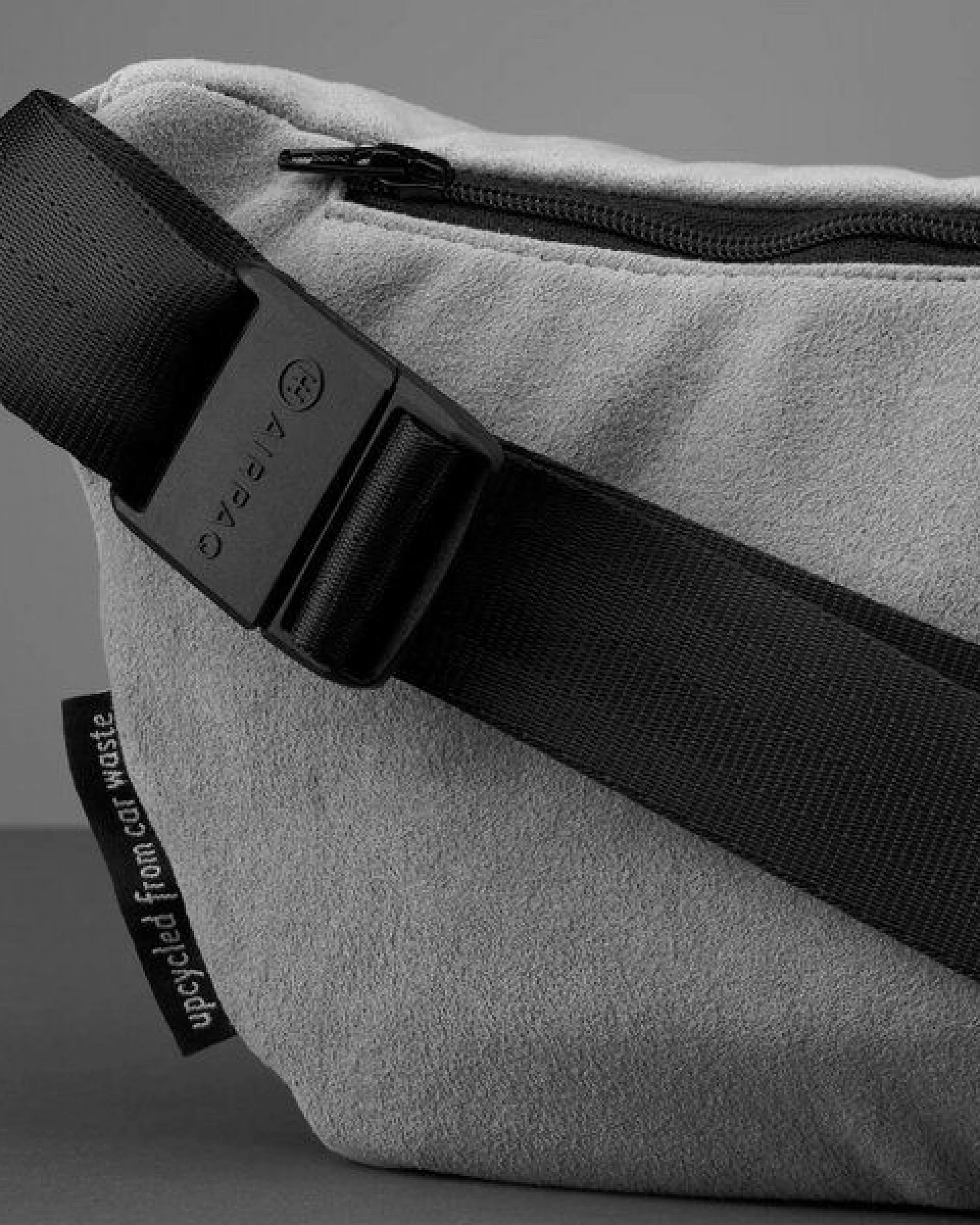 Airpaq Bauchtasche aus hochwertigem Lederimitat – Ansicht 3