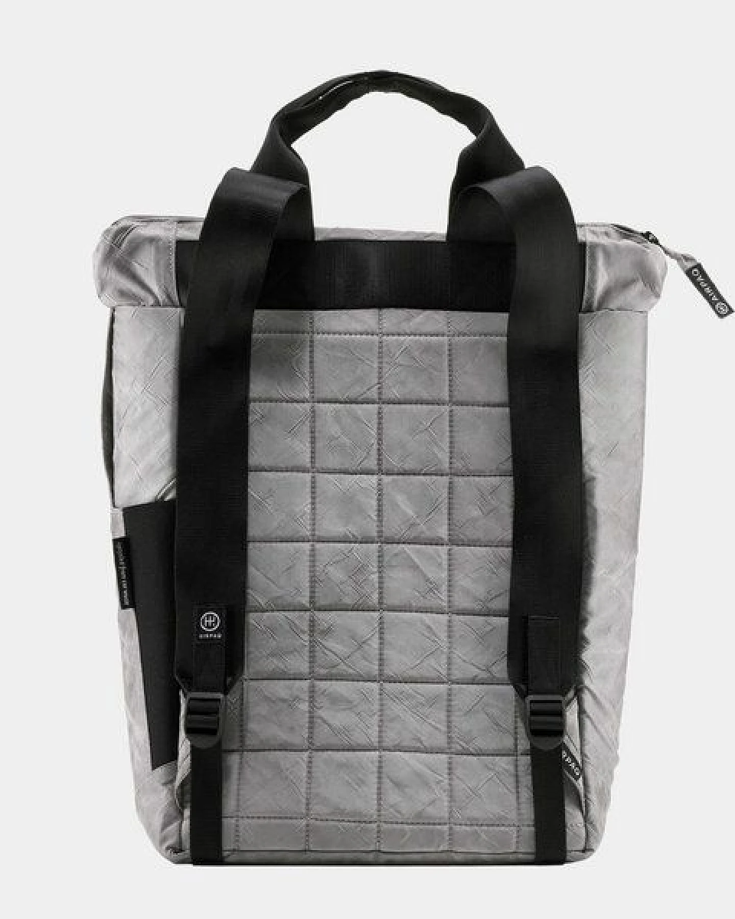 Airpaq Tagesrucksack mit Laptopfach aus Autoschrott – Ansicht 4