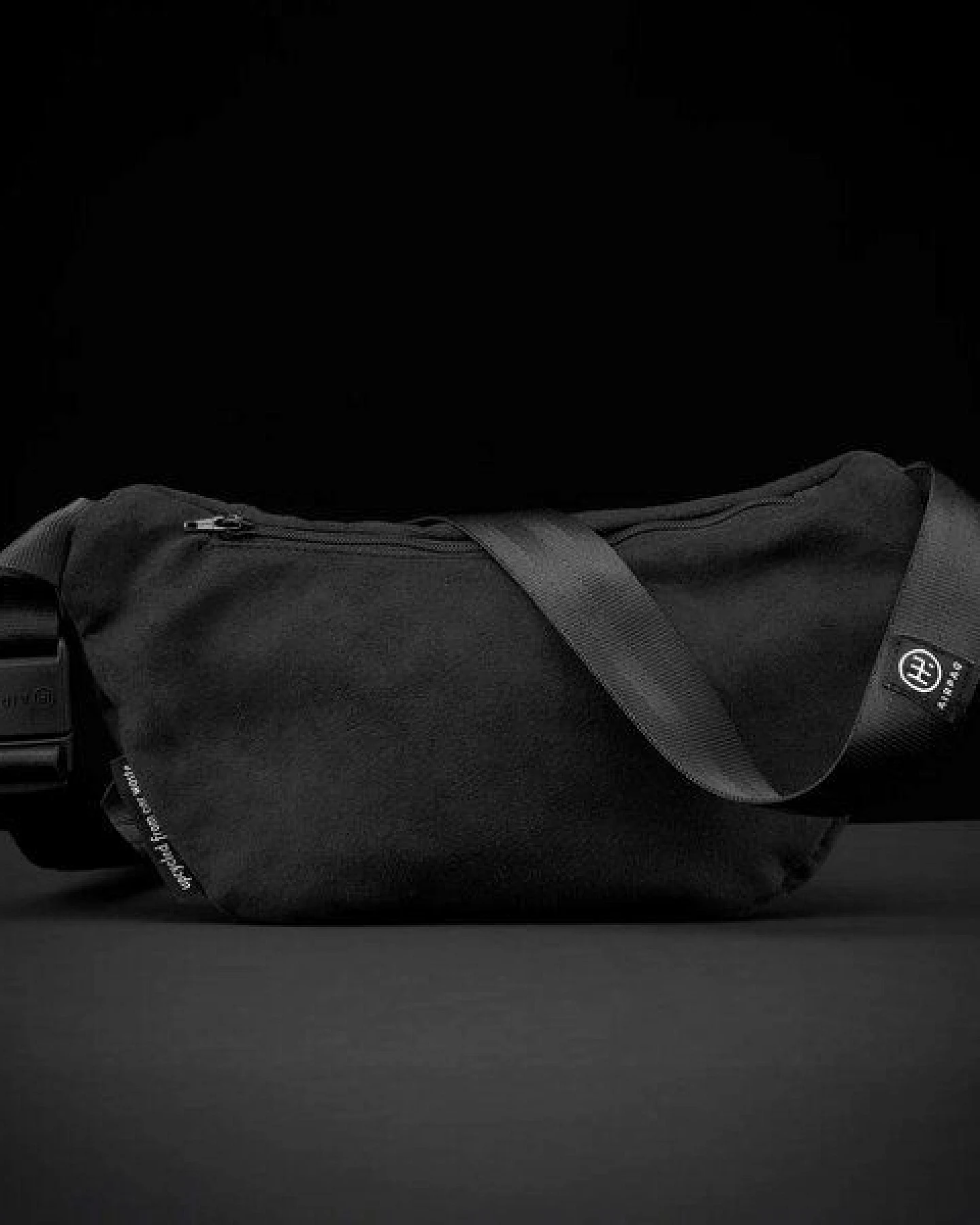 Airpaq Bauchtasche aus hochwertigem Lederimitat – Ansicht 2